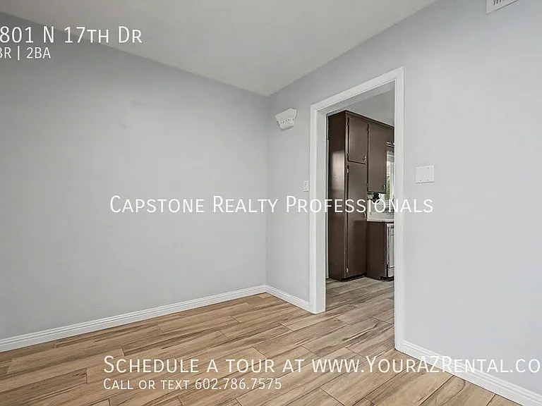 7801 N 17th Dr — Photo 11