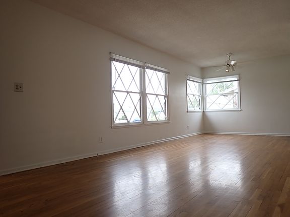 3rd image of 6131 Choctaw Dr