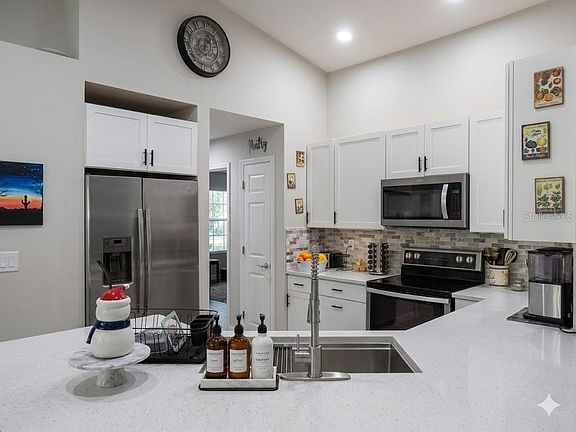 2nd image of 2166 VILLA GREEN AVENUE