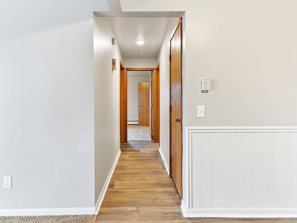 Cottonwood Forest Apartments 7701 Riverview Dr Jenison MI Zillow