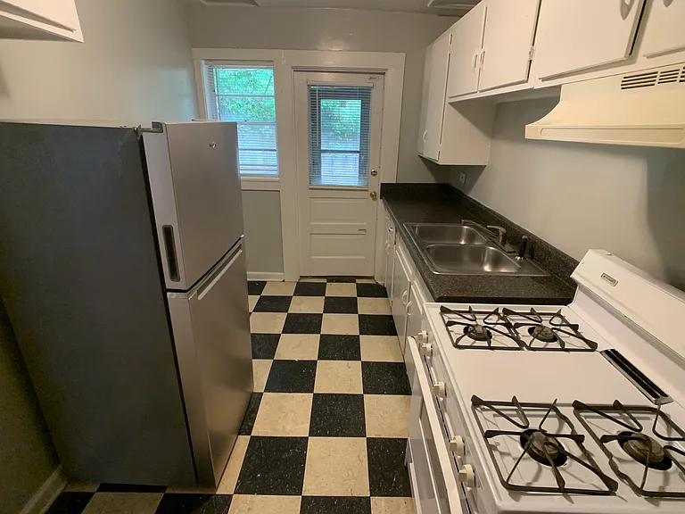 1615 Valley Ave — Photo 41