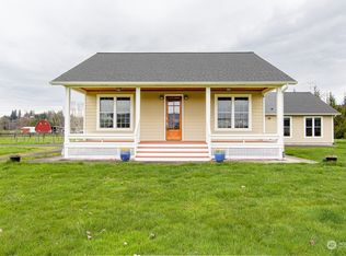 19 Little Island Ln, Cathlamet, WA 98612