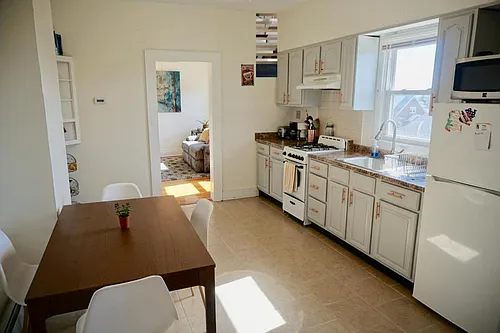 609 Adams St Photo 1