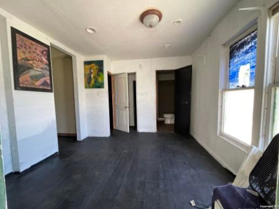 1st image of 4719 McCullough Ave #B
