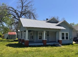 502 N Virginia St, Terrell, TX 75160
