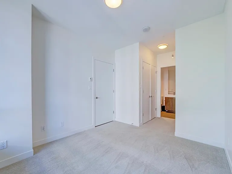 9060 University Cres #10XX — Photo 13