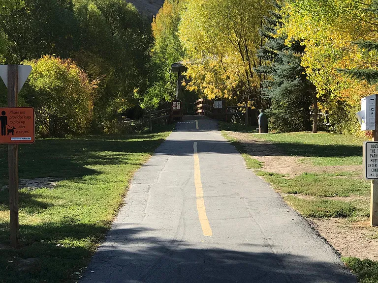 Meadowlark Ln — Photo 24