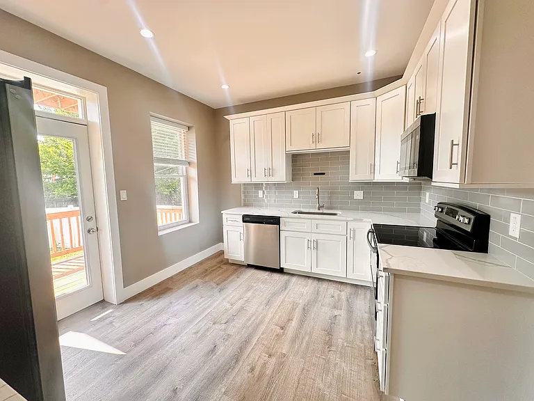 3133 Lackland Ave #2 — Photo 12