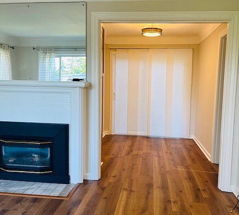 Gas fire place in the living room
