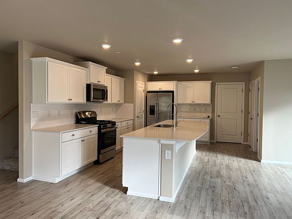 4th image of 3436 Hoffman Hill Blvd