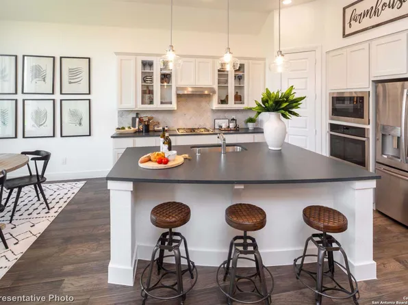 10111 Harr Knoll, San Antonio, TX 78224