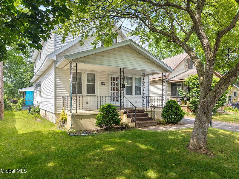 2nd image of 2021 Cedarlawn Avenue