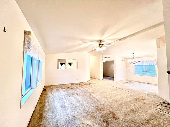 5th image of 541 Macken Ave