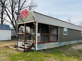 104 King St, Kenton, TN 38233