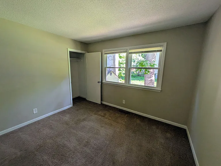 1755 Camden Rd — Photo 8