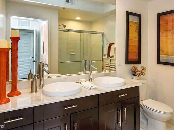 gallery_cypresscreek_bathroom2-5231202e8e446c49513d7c2ca3912