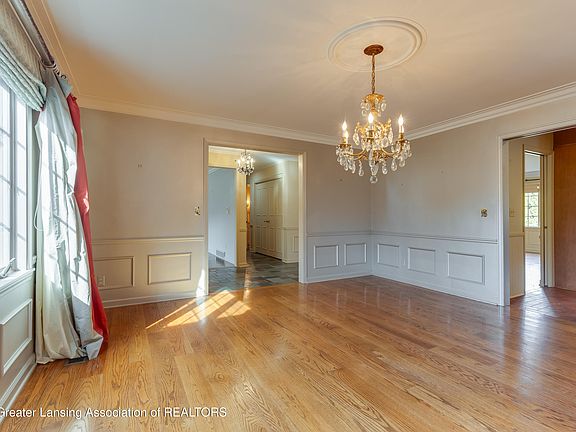 4th image of 809 Tanglewood Ln