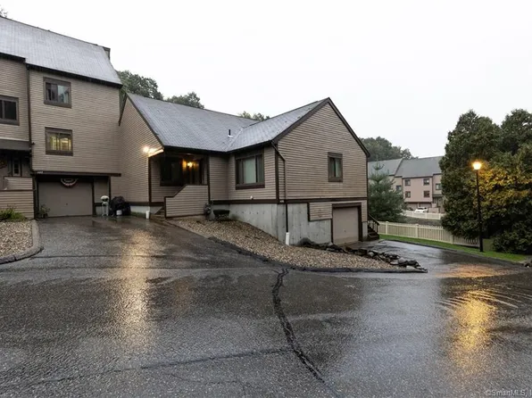 196 New Haven Avenue #426, Derby, CT 06418