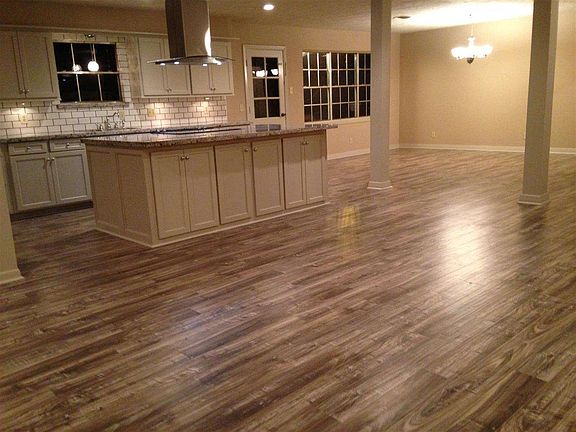 4th image of 970 Larkspur Ln