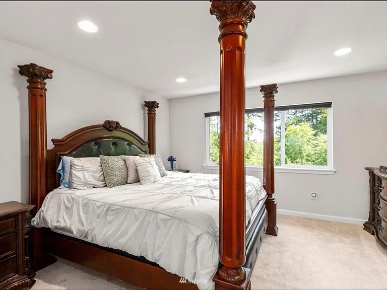 4949 Onalaska Loop SE — Photo 10