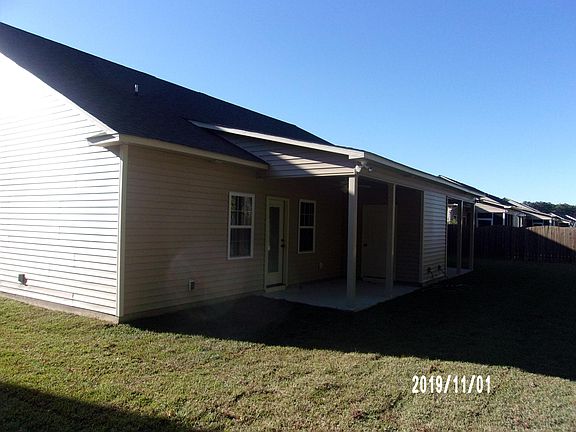 3rd image of 3316 Ellsworth Dr #A & B
