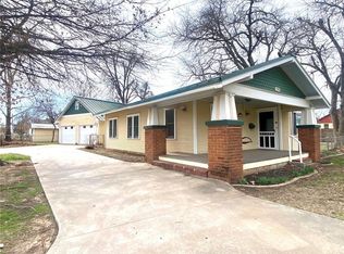1701 Park Ave, Chickasha, OK 73018
