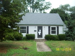 65 Parkway Ave, Cranston, RI 02905