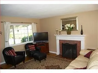 1846 Tioga Way photo 1
