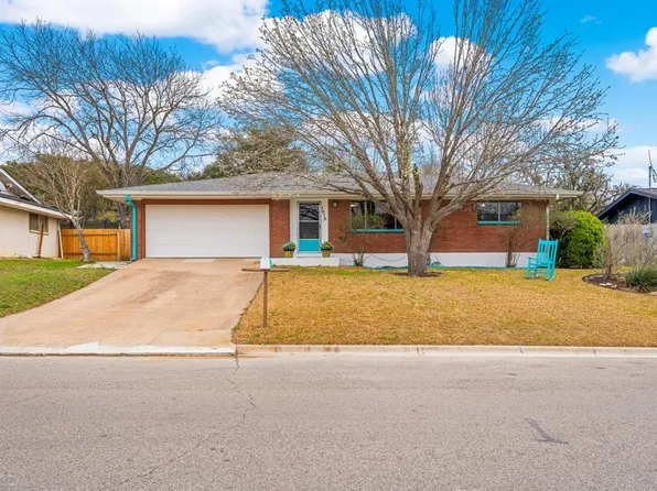 1010 Barbara Ann St, Kerrville, TX 78028