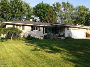 7671 Yorktown Ln, Middleburg Heights, OH