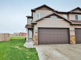 1243 39th Ave S, Moorhead, MN 56560