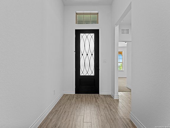 2nd image of 2175 Oak Run Parkway