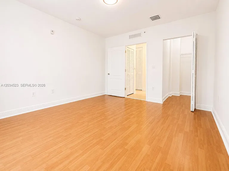 652 NE 63rd St #105 — Photo 15