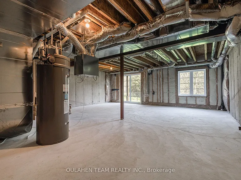 75 West Village Ln — Photo 31