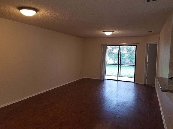 4th image of 7665 Sugar Bend Dr #7665