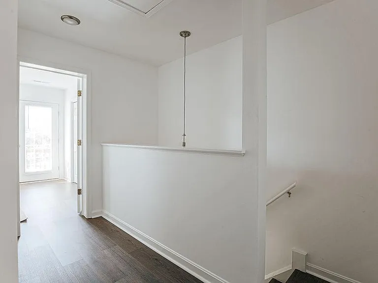 1511 Vine St — Photo 19