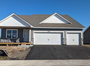 17312 Durham Dr W, Lakeville, MN 55044