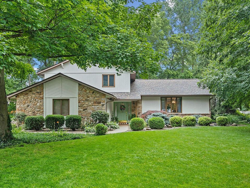 1st image of 721 Hummingbird Ct