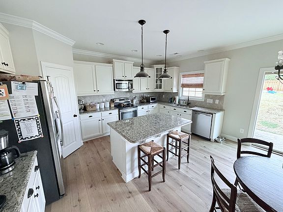 5th image of 1086 Falkirk Dr