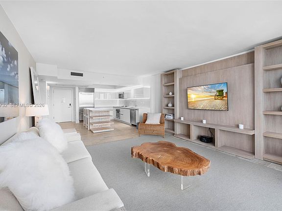 2nd image of 102 24th St APT 1531