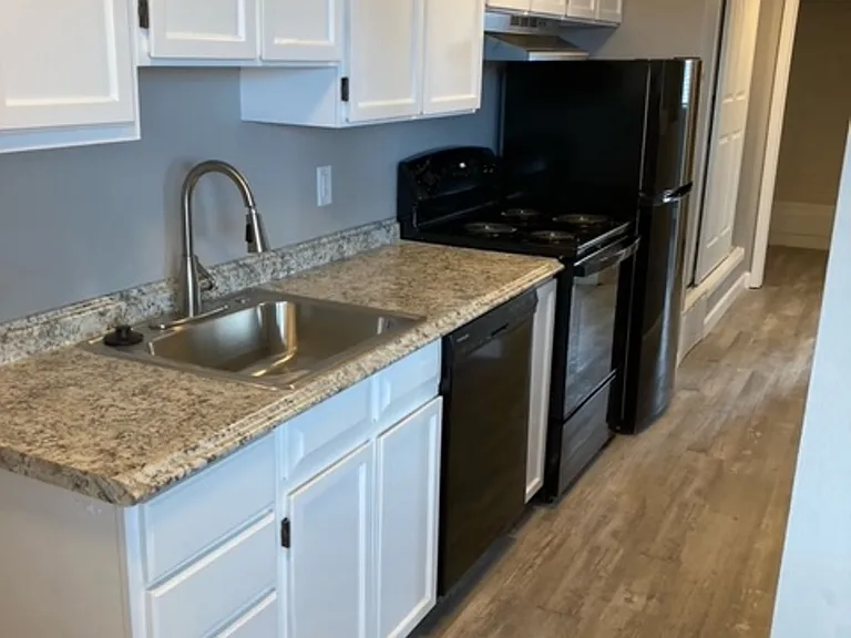 Peak 72 Apartments — Photo 50