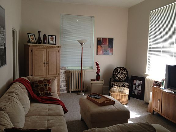 2nd image of 982 Ivy Ave E APT 204