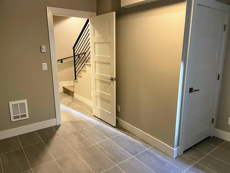 218 4th Ave — Photo 21