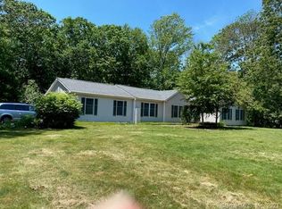 157 Briar Hill Rd, Groton, CT 06340