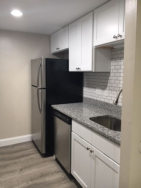 2nd image of 330 Simmonsville Ave #2
