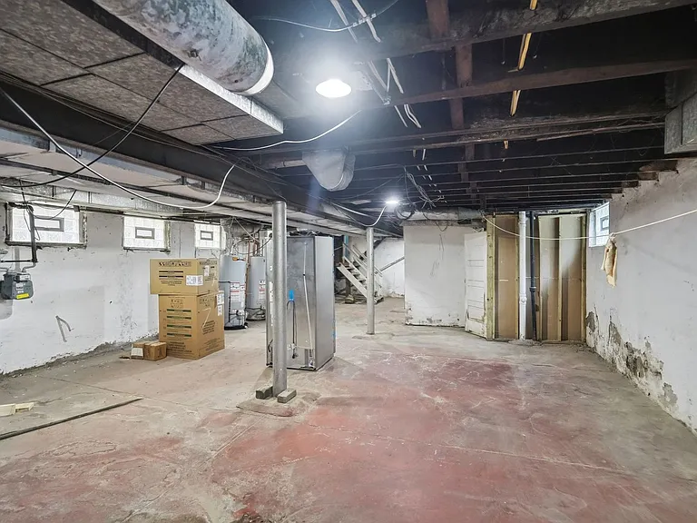 682 Greenwood Ave — Photo 28