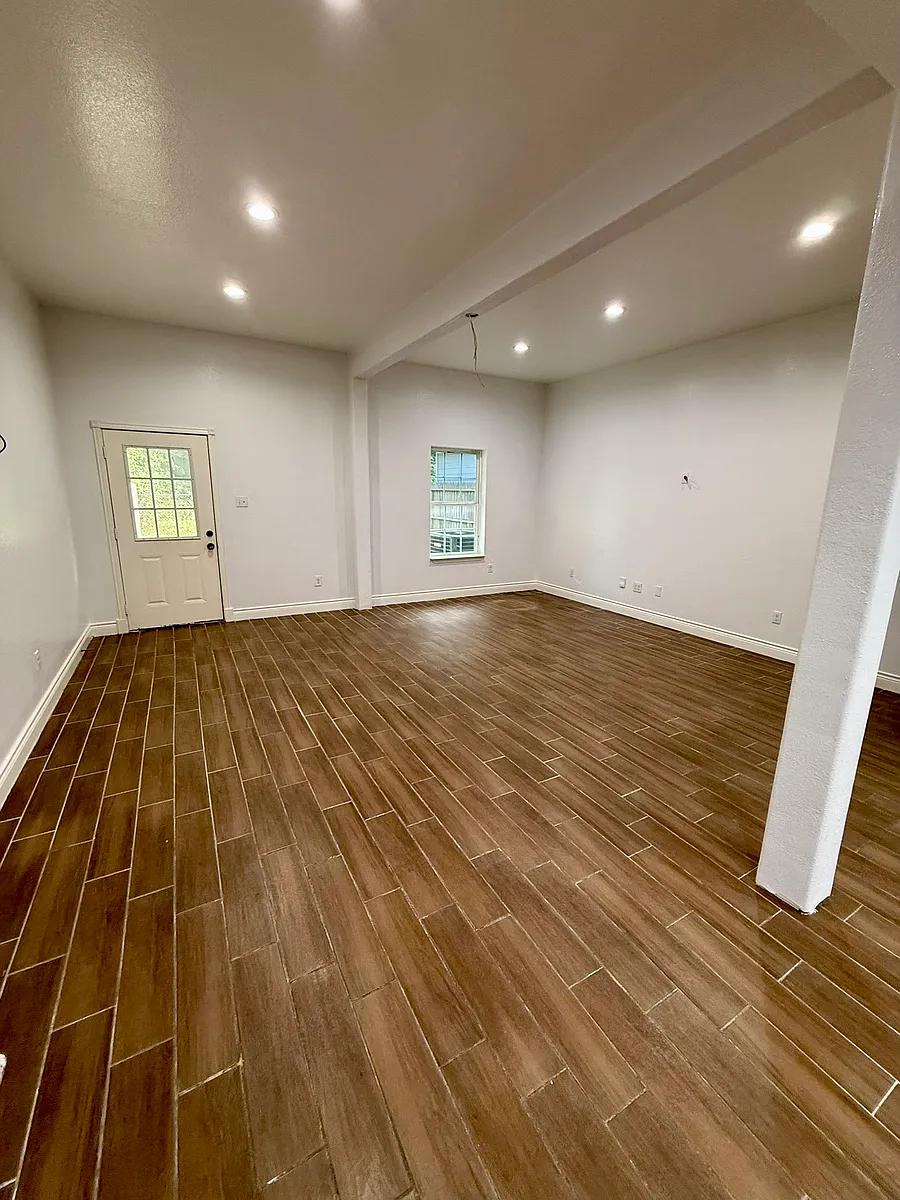 living room - 4934 Askins Ln #B