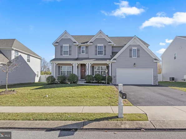 35 Iroquois Dr, York, PA 17406