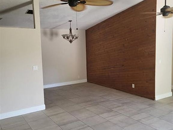 4th image of 7816 SW 7th Pl
