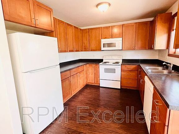 5th image of 1530B 29th St SE